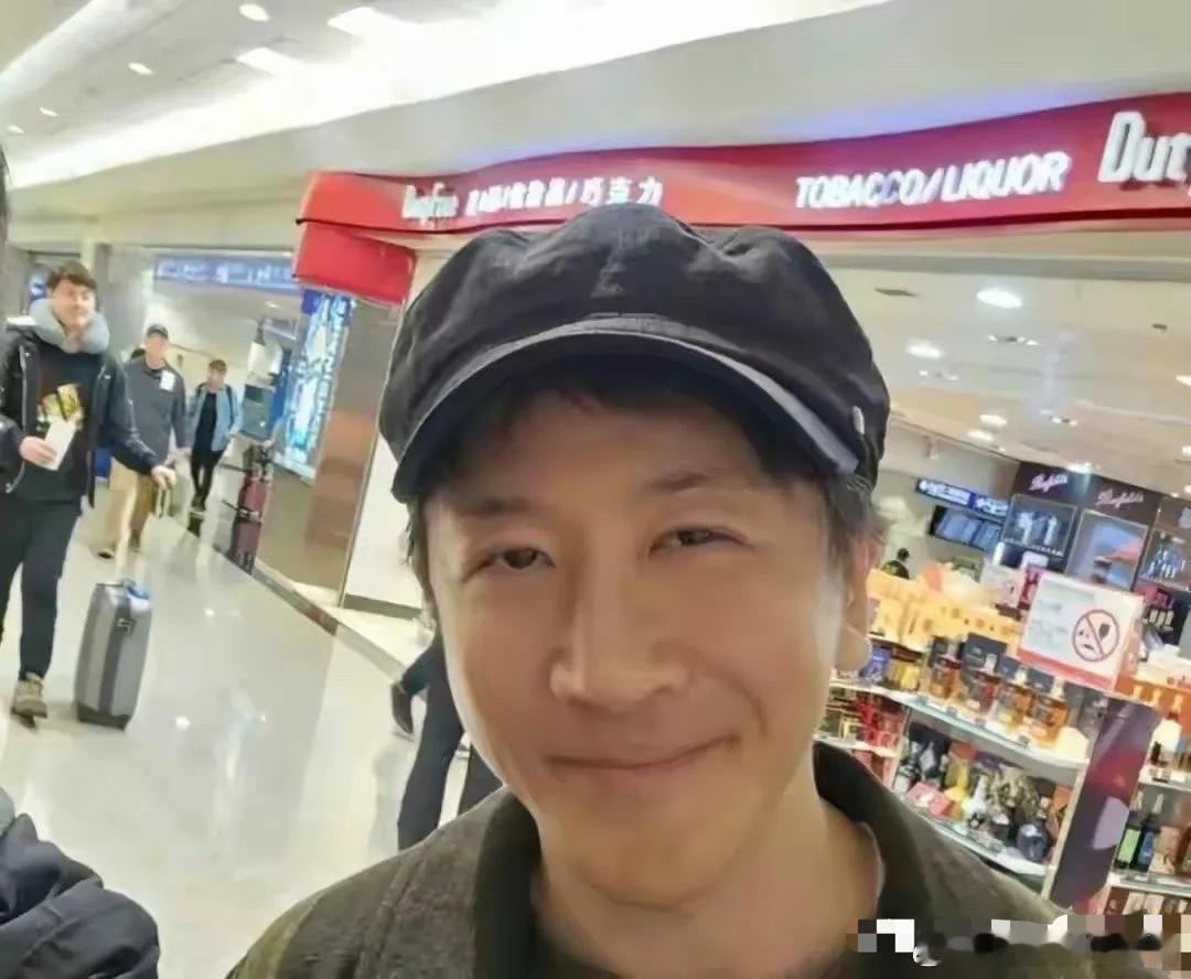 刘谦都已经48岁了，距离第一次上春晚都15年了，过的也太快了 ​​​