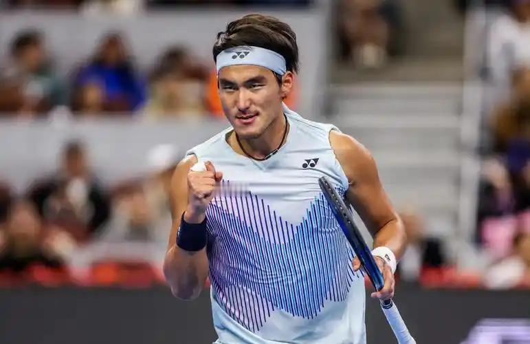 今日战事
▼W35泸州首轮
中国姑娘外战四场，对方都是大种子，
其余7场内战。