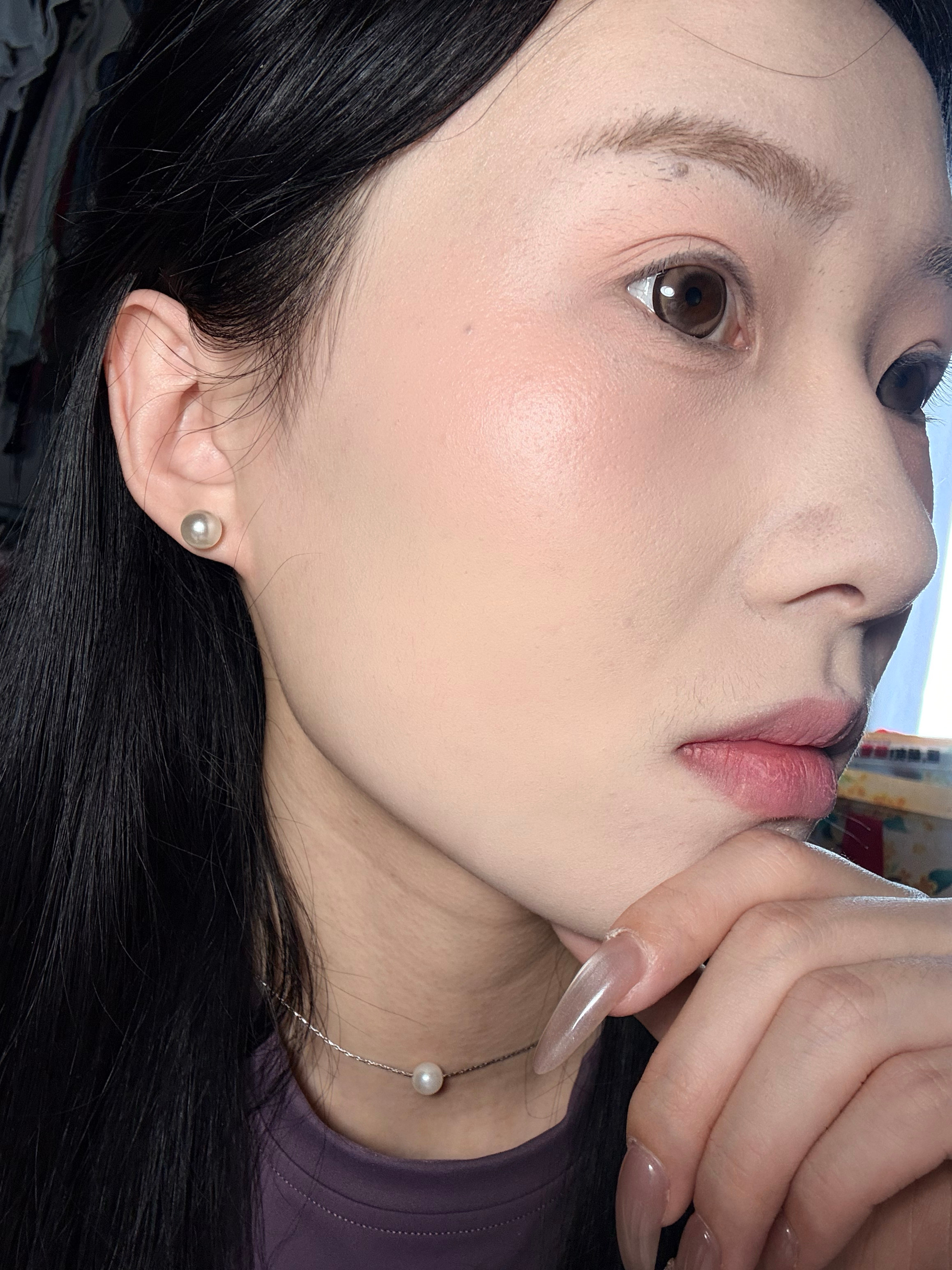 最近皮肤状态超满意啥也没用就涂了保湿面霜 是不是因为经常化妆卸妆的原因 