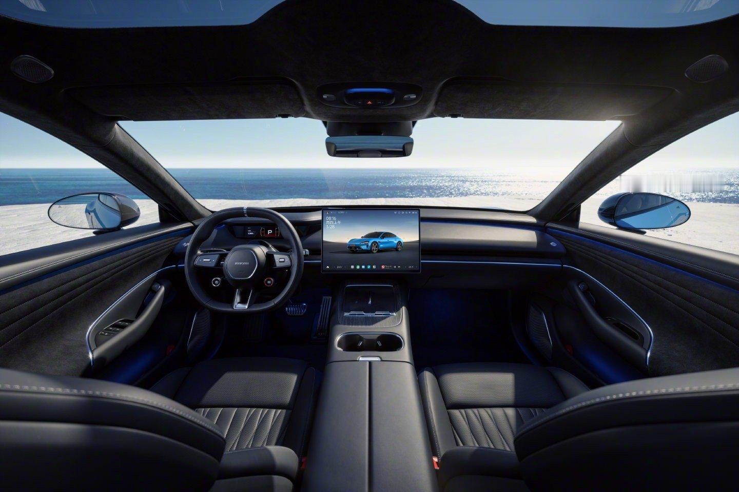 小米这次对质感信心很足直接拿黑内饰做宣传！这个是最考验质感的，确实牛逼！ 