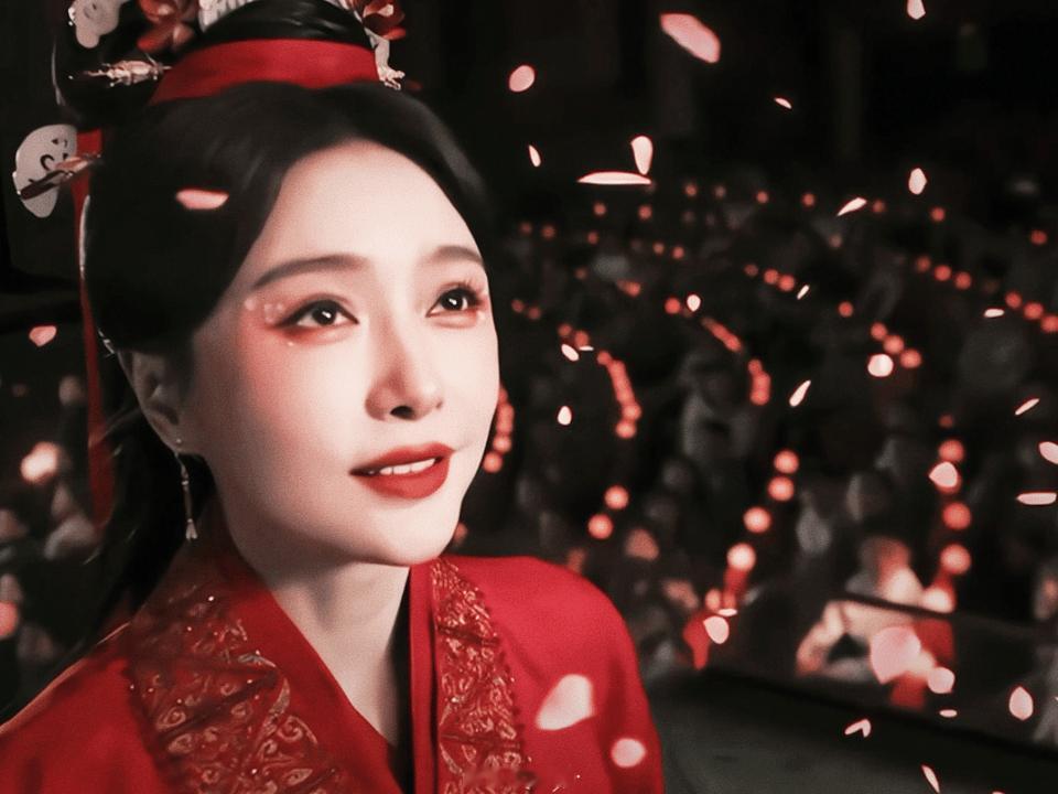 讲真~这种国泰民安，明媚大气的美我作为女生也很喜欢你喜欢不？秦岚李沁王楚然美成啥