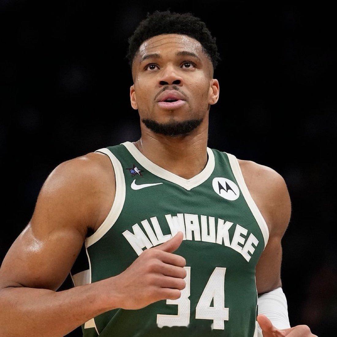 文霍斯特：“扬尼斯·阿德托昆博并没有强行推进交易，这将是一个影响因素。” 