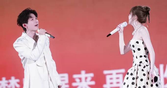 “如果不失去理智，爱情又怎么看？”陈楚生和王心凌合唱的《大眠》这段简直是灵魂拷问。为了爱甘愿做“骗人