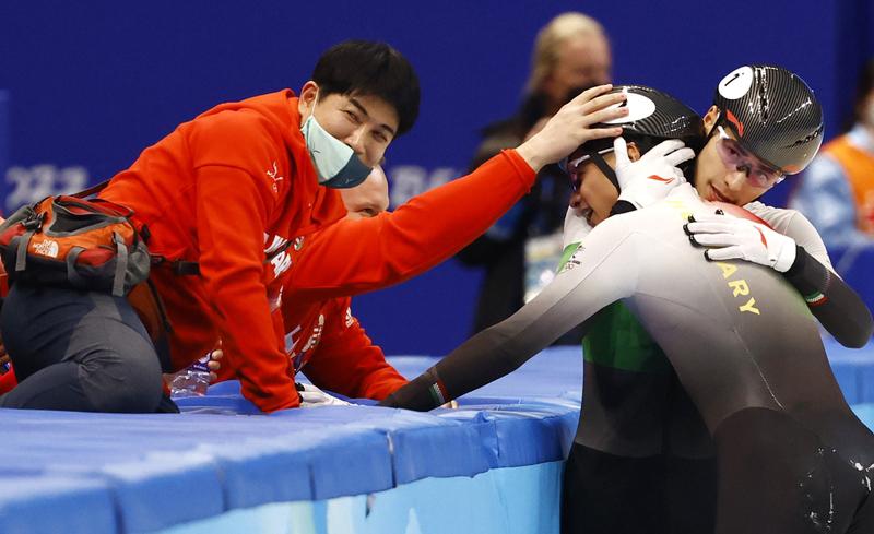 看到刘少昂说“挺遗憾的，我们已经尽力了”，莫名有些心疼。在体育赛场上，尽力却仍留