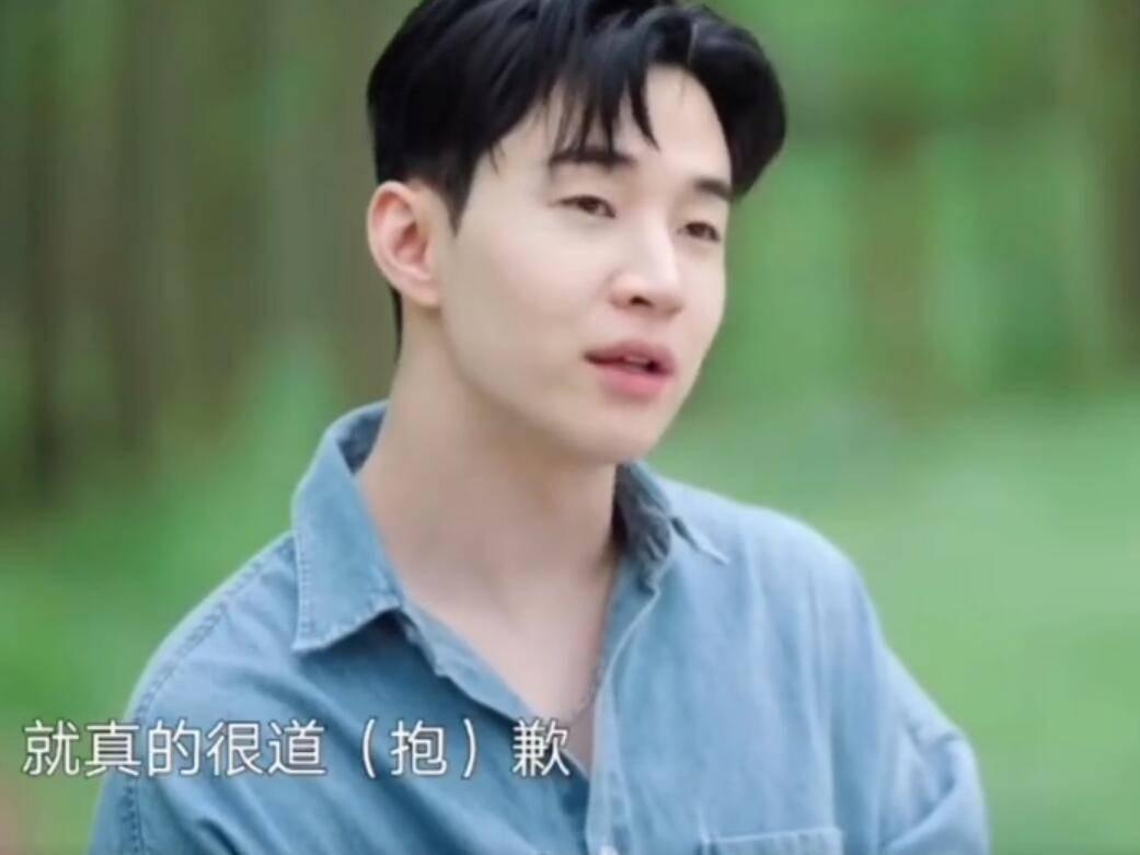  5月23日，刘宪华在节目中回应当时为何退出《向往的生活》，他说道：“对观众说抱
