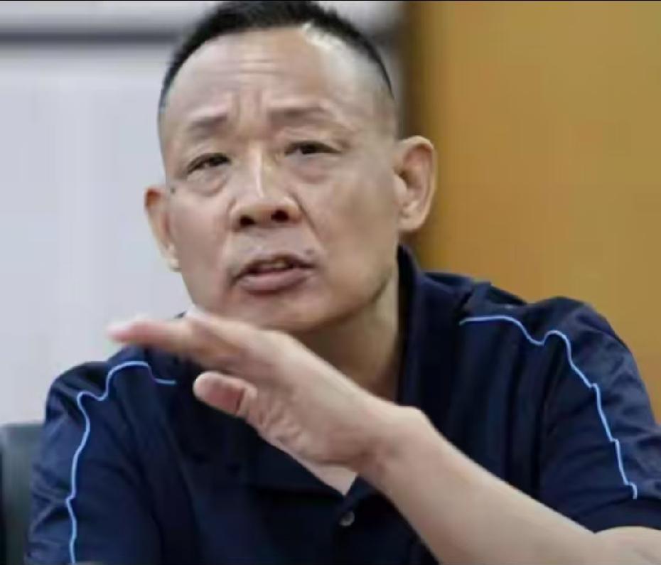 善意带底线！胖东来给刑释人员留活路，官媒点名表扬太暖心
 
如今各行各业内卷严重