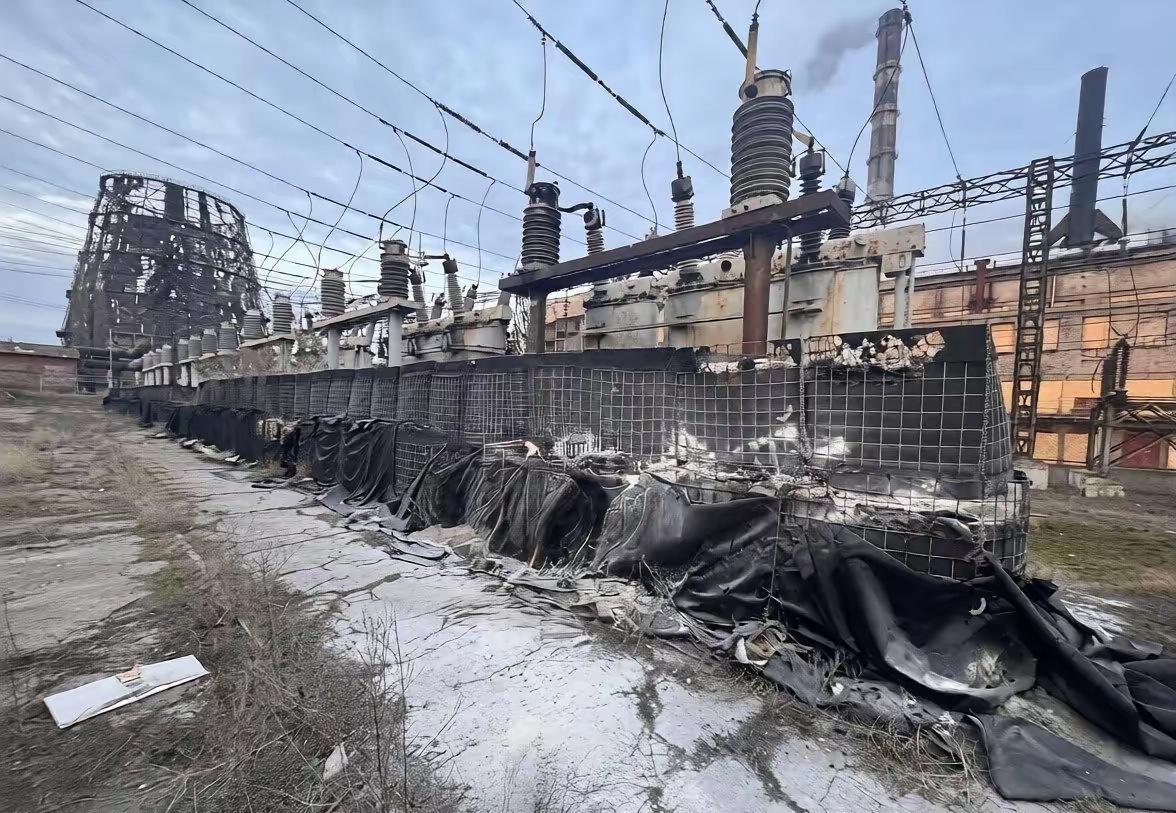 3月22日：俄乌战场局势最新发展

乌军现在卡在河对岸，日子不好过。他们派了一堆