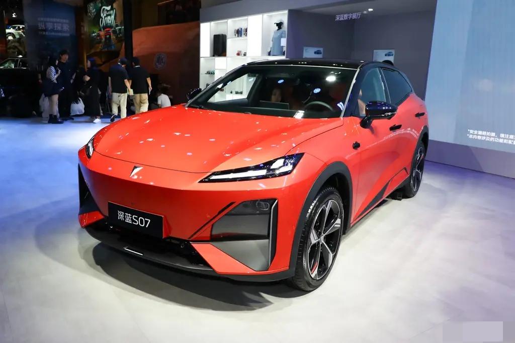 我国传统四大车企：
 
1. 上汽集团：总部上海；
2. 中国一汽：总部长春；