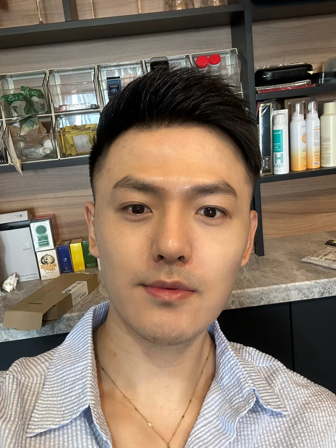 我在福建穿短袖.