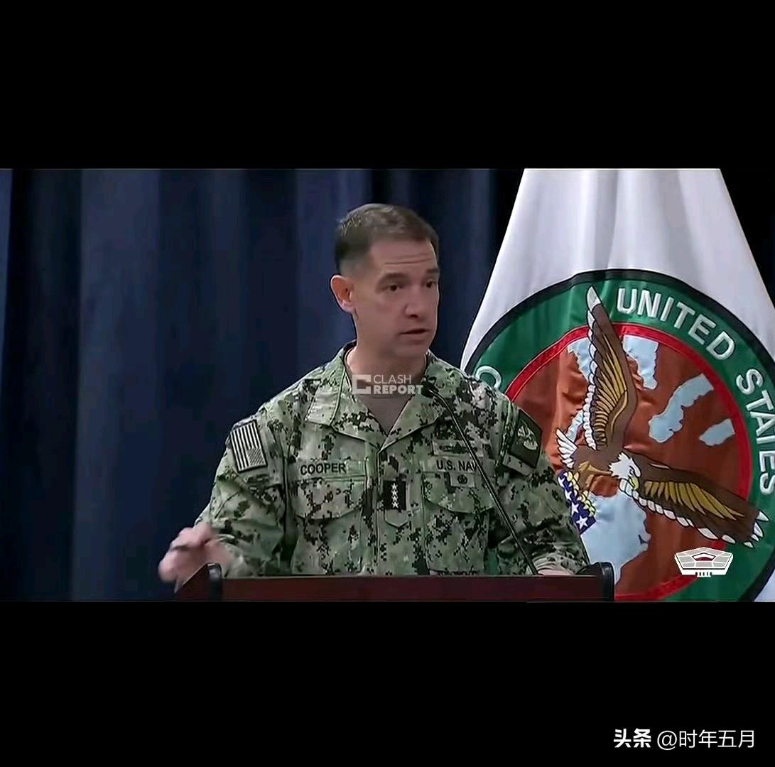 美国国防部长与美国中央司令部司令Adm. Brad Cooper在佛罗里达州坦帕
