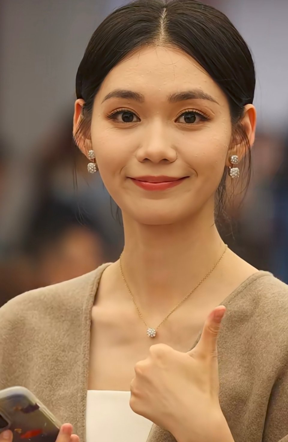 段奥娟长的好像真的有点像刘浩存 ​​​