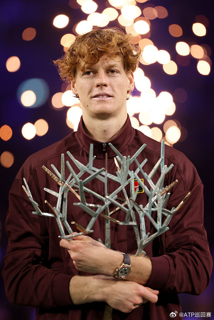 最新一期PIF ATP排名公布，TOP10如下👇1⃣️辛纳 11500 ⬆️1