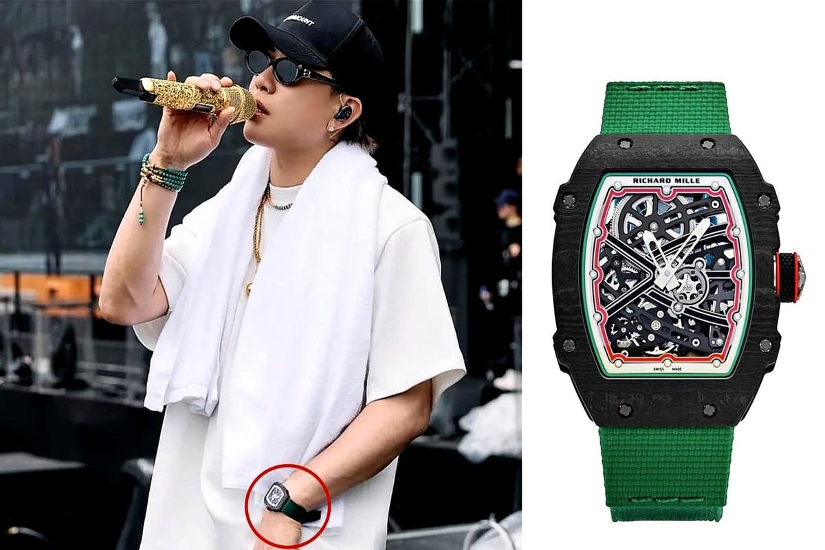 胡彦斌手上戴的是RM67-02意大利版，行情现在280左右。

易梦玲戴的是RM