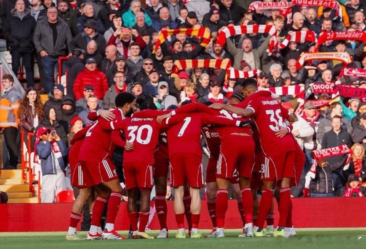 罗伯逊谈球迷失去耐心："我们对此并不担忧。最令人失望的是球迷们离场时闷闷不乐——