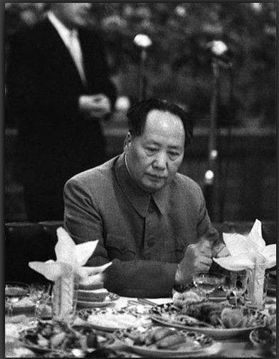 北京饭店，波兰总理约·西伦凯维兹访华期间，1957

---马克·吕布镜头下的中
