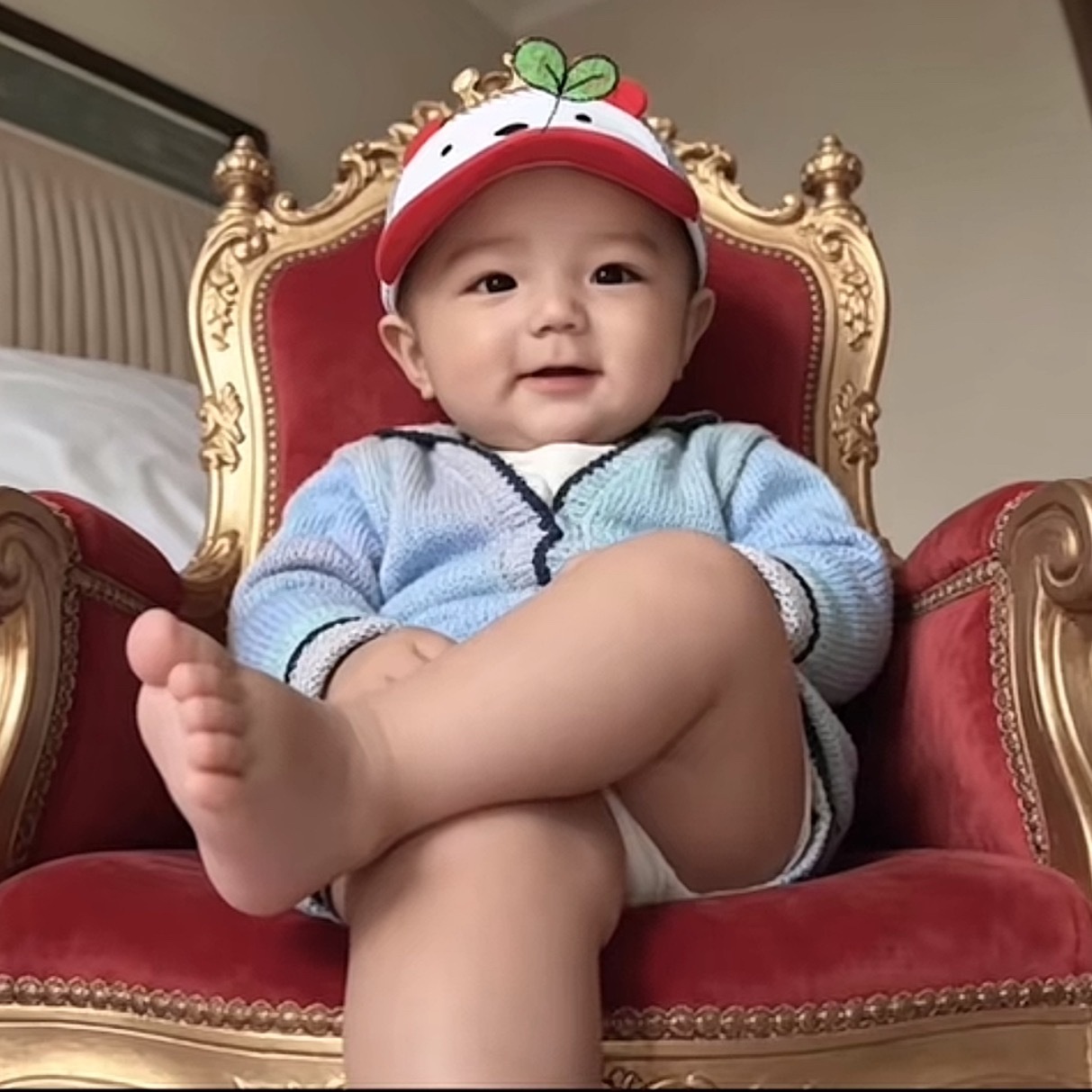 一个事实，尽管撸猫知道lmp来五公是为了贴脸王橹杰，但是在业内眼里她们就是为了王