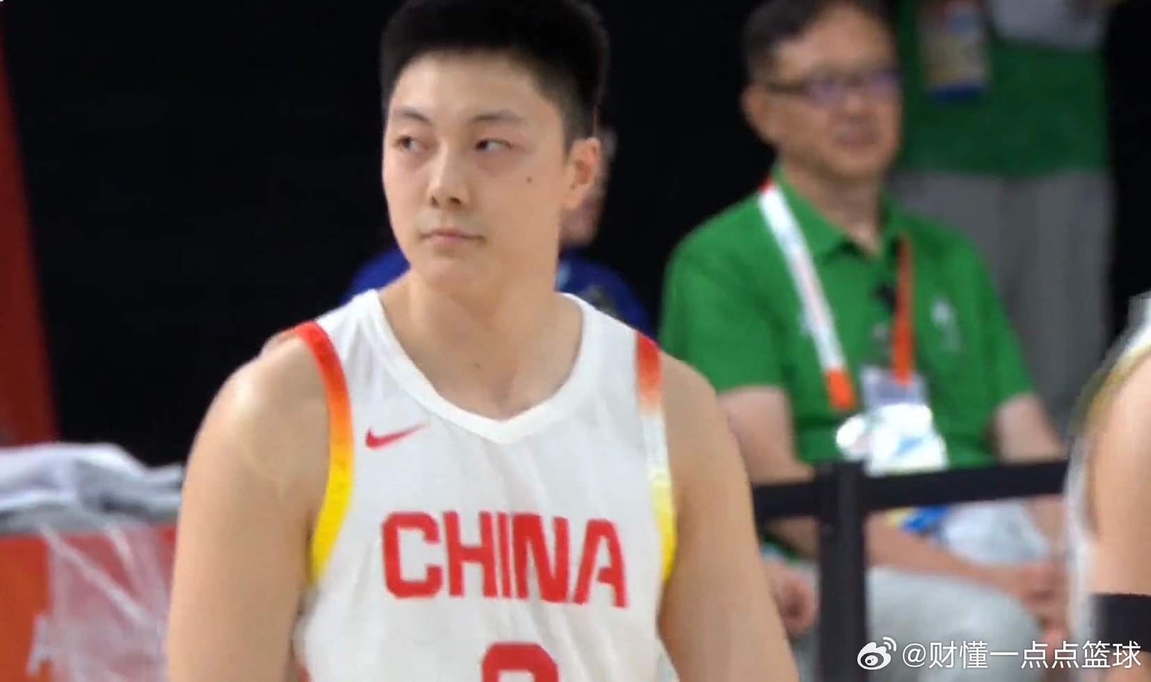 一度领先两位数，第一节结束前被追近比分，中国男篮27-24沙特，三分隐患要警惕亚
