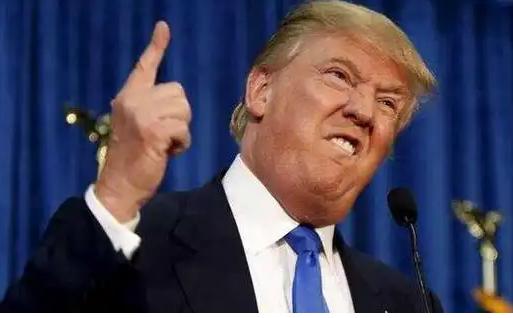 特朗普自讨苦吃。美军刚宣布封锁海峡，没想到，第一个跳出来指着美国鼻子骂的，竟是“