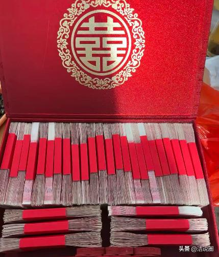 “这个母亲真是人间清醒！”哥哥看到妹妹订婚收了30万彩礼，就跟妈妈说：“妈，你现