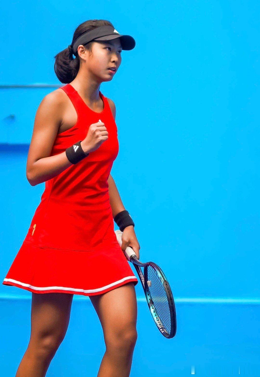 【ITF青少年】🇪🇬J300女单首轮🇨🇳张瑞恩4-6/6-4/4-6 ?