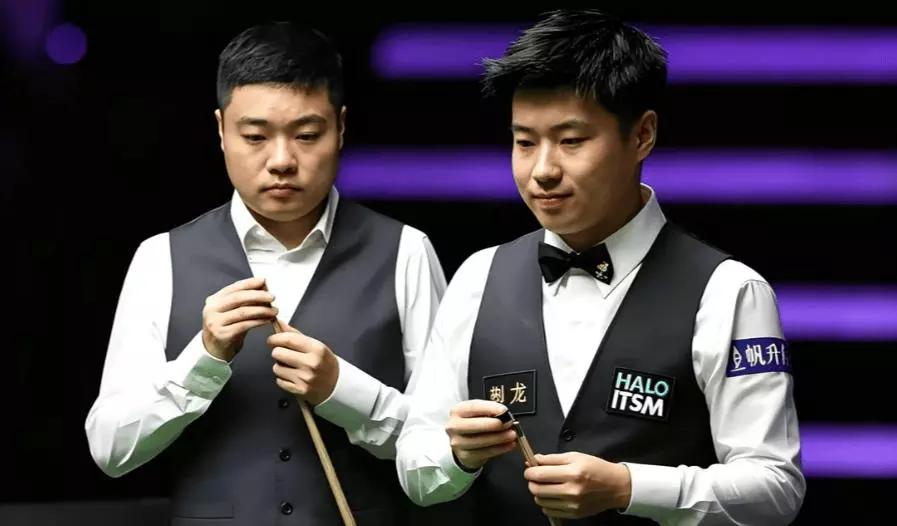 中国德比4-4，赵心童、丁俊晖巅峰对决！3-10，肖国栋完败给墨菲！北京时间4月