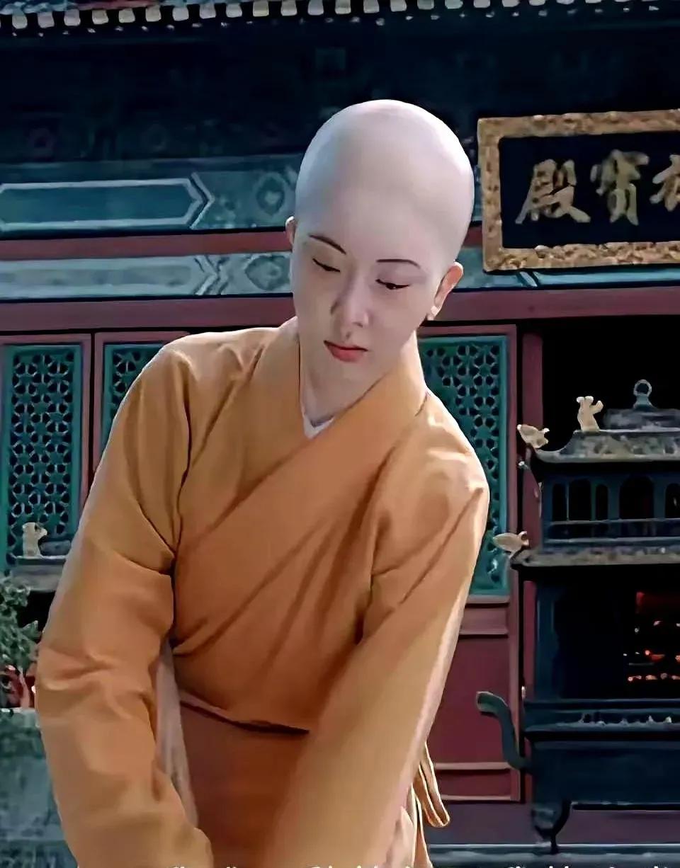 现在一些女演员的光头造型太假了，也就只有宁静为了角色牺牲形象，真的剃成了光头。