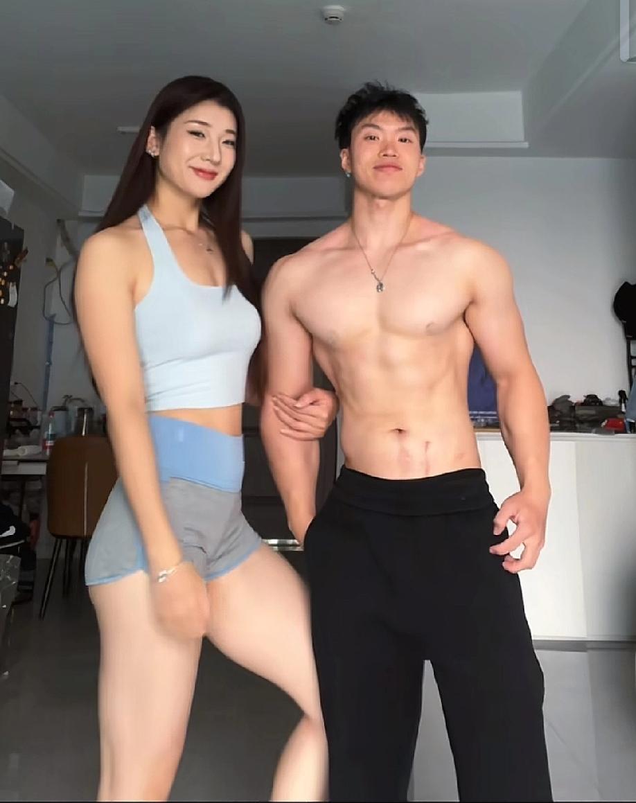 你如果每天幸福的像花一样，还会去关心什么日本、美国、德国等霸权欺负我们吗？
每天