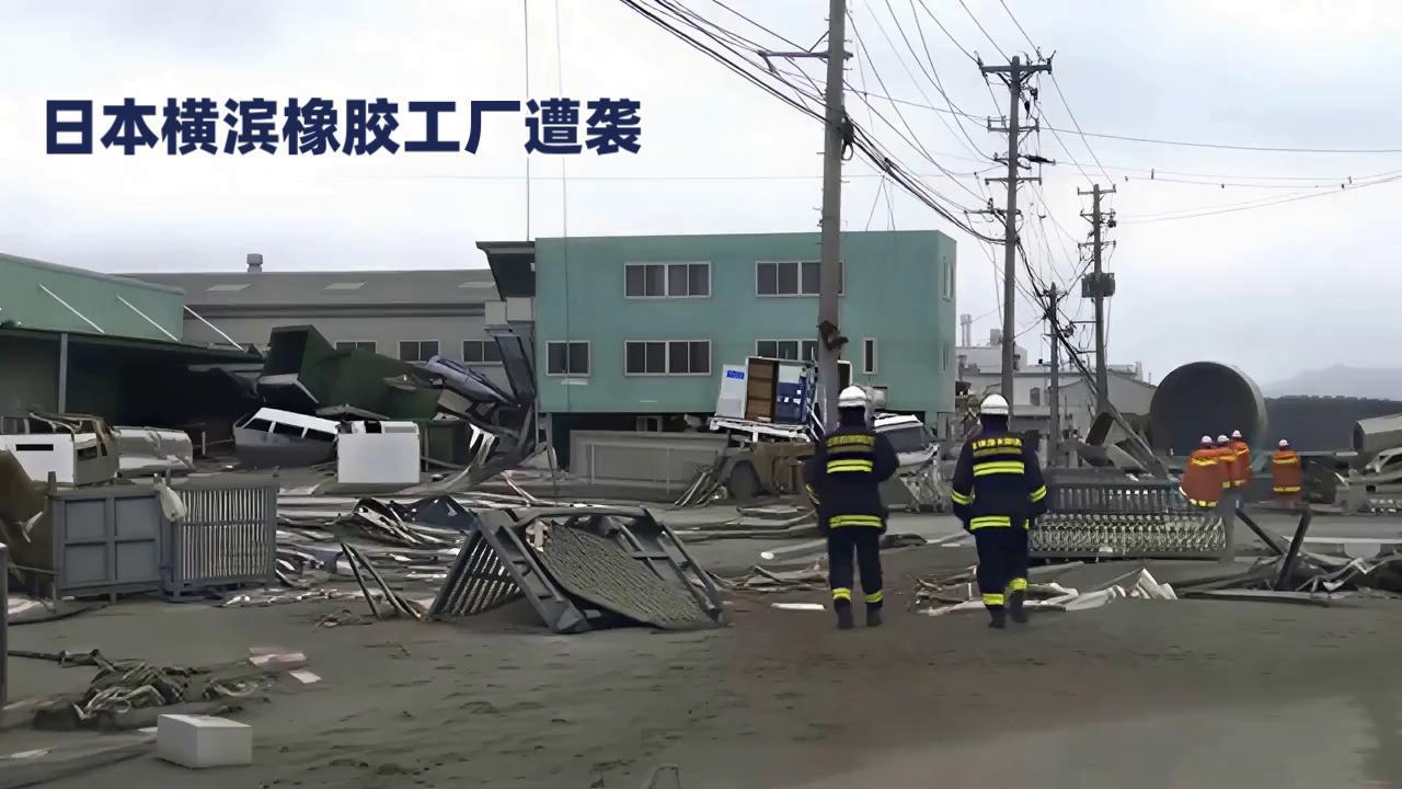日本静冈工厂遭持刀袭击，8人送医！嫌犯持械喷不明液体现场混乱
 
当地时间12月