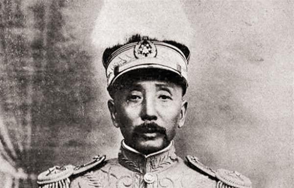 蒋介石临终遗言，道出自己不放张学良的原因，宋美龄听后潸然泪下

1975年4月5