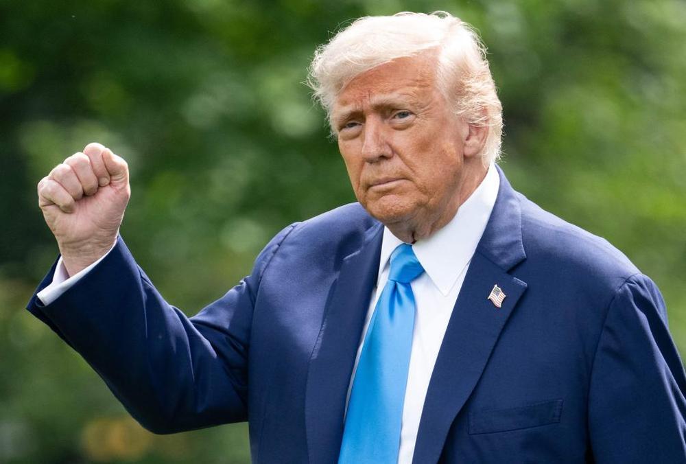 特朗普发现只要不惹中国，其他国家是手拿把掐，在公布的关税里，中国这次竟然没在名单