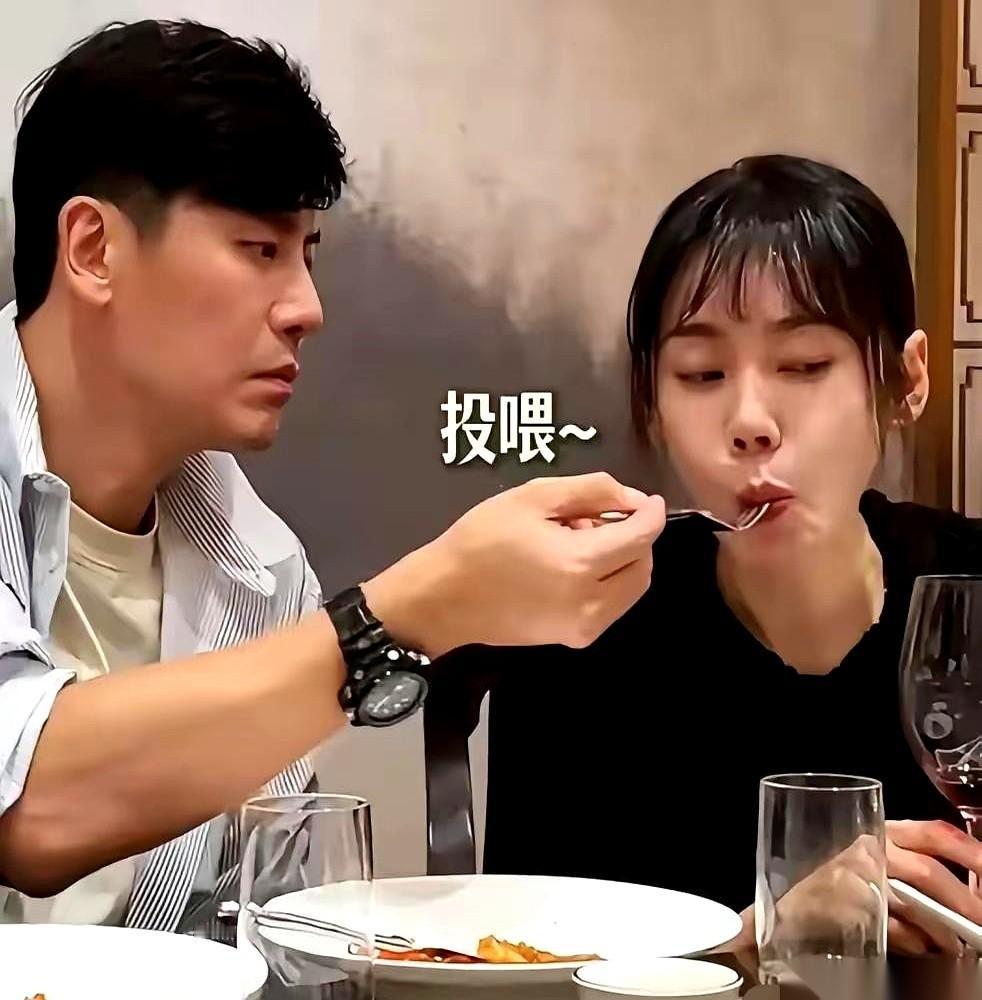 秋瓷炫这笔“投资”，真是让人捏一把汗。
当年，她拎着自己全部的人脉和资源，远嫁一