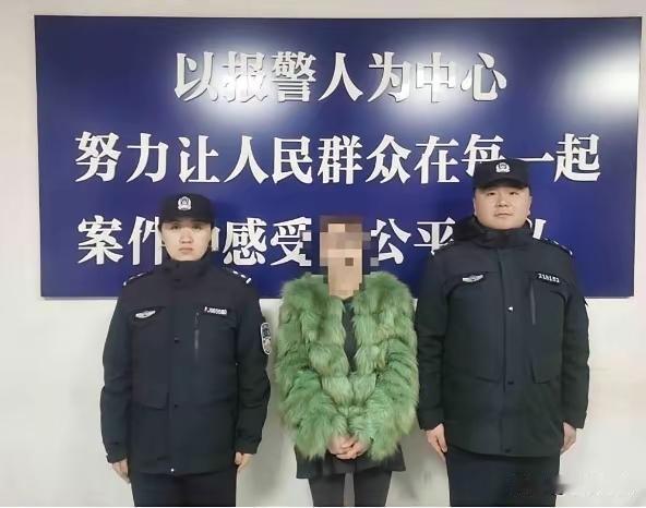 这事儿说起来，真是让人哭笑不得，又透着点儿法盲的荒唐。

就在去年年底，内蒙古呼