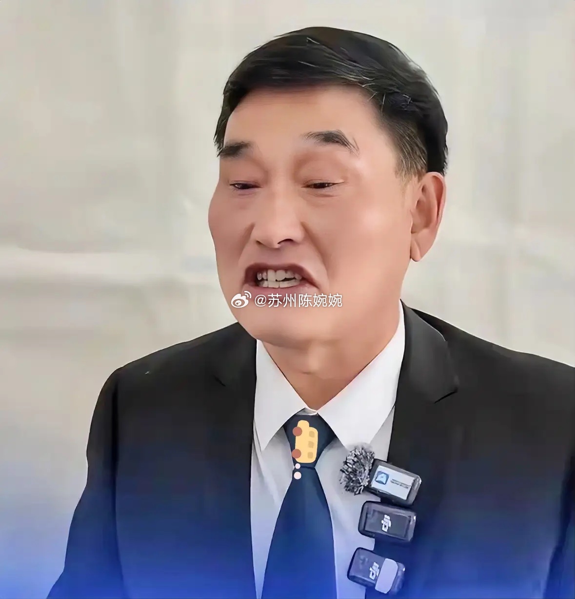 朱之文的演出为什么能排到10月份？不是因为别的歌手不好请，说白了就一条，因为朱之