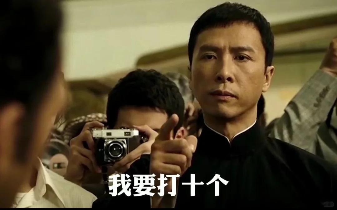 鸿蒙智行今天的直播爆的料还是挺足的，明年几个新车型都说了：- 享界：鸿蒙智行首款