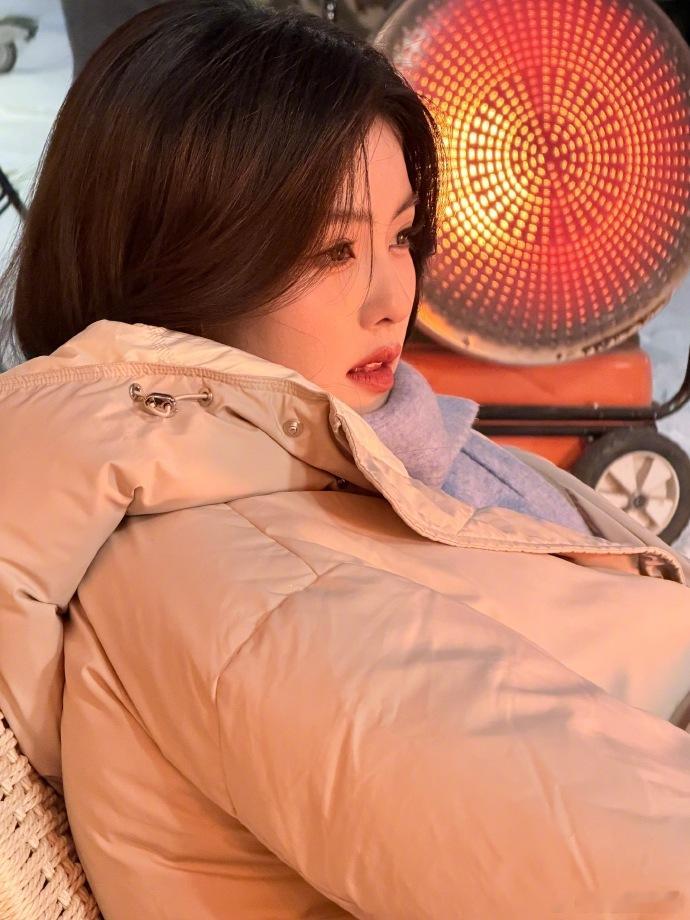 期待和李佩仪见面白鹿唱的唐宫奇案OST白鹿睡前听到了唐宫所有的OST别人还在猜唐