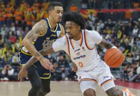 北京时间2月6日20：00，CBA俱乐部杯1/4决赛，广东男篮PK上海男篮！
