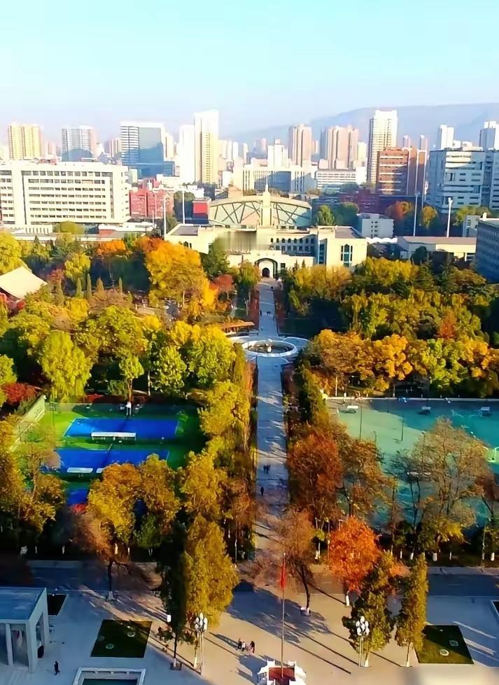 兰州大学总算要搬新家了！十年的来回琢磨，这下总算有了结果，5400亩的新校区要落