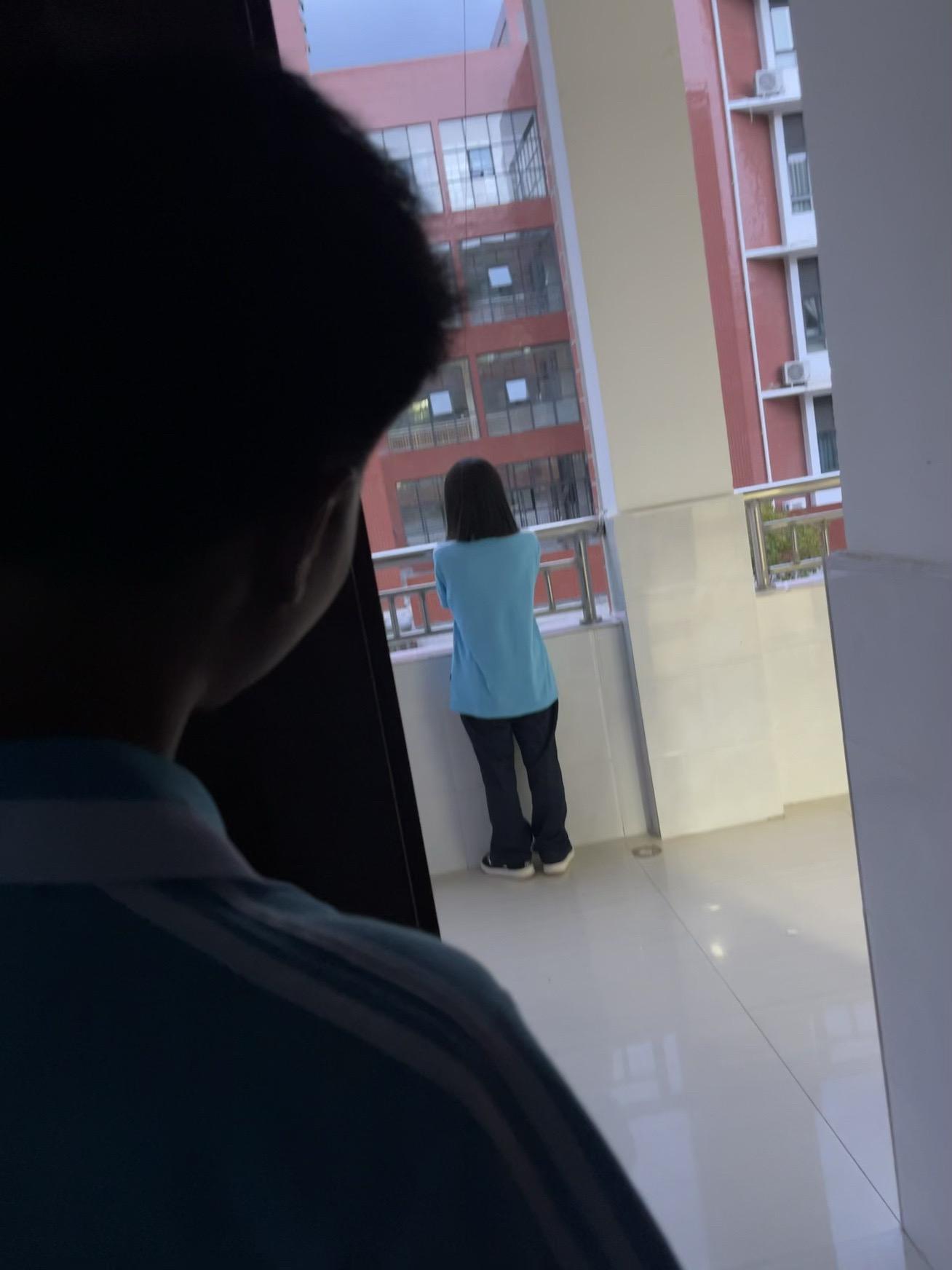 你渴望的很简单 是两人的画面