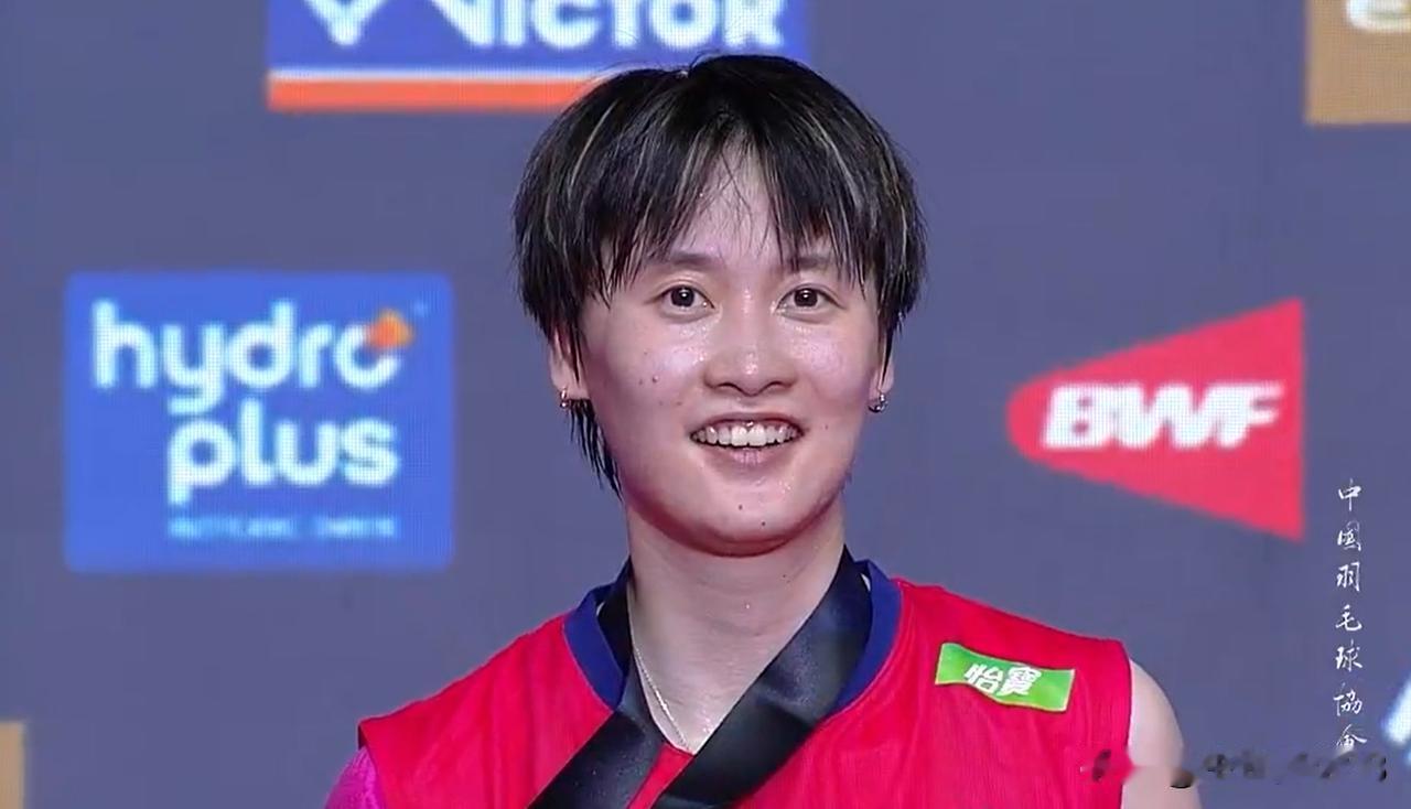 25日决赛赛况2026年印尼羽毛球大师赛
     2026年印尼羽毛球大师赛落