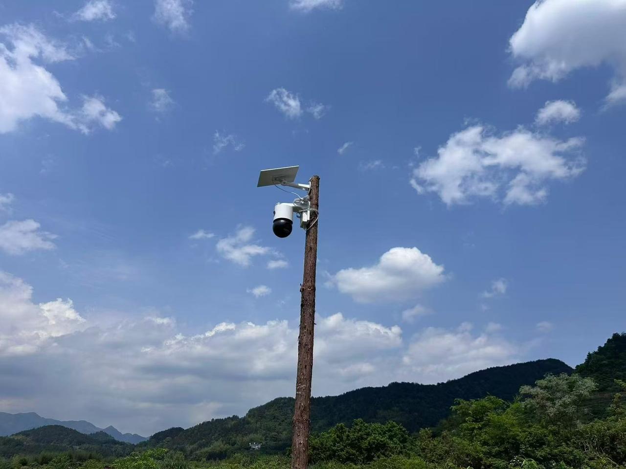 只要给我一寸土地，我就可以帮你装上一双眼睛，哪怕无电无网都可以用，一次安装好，终