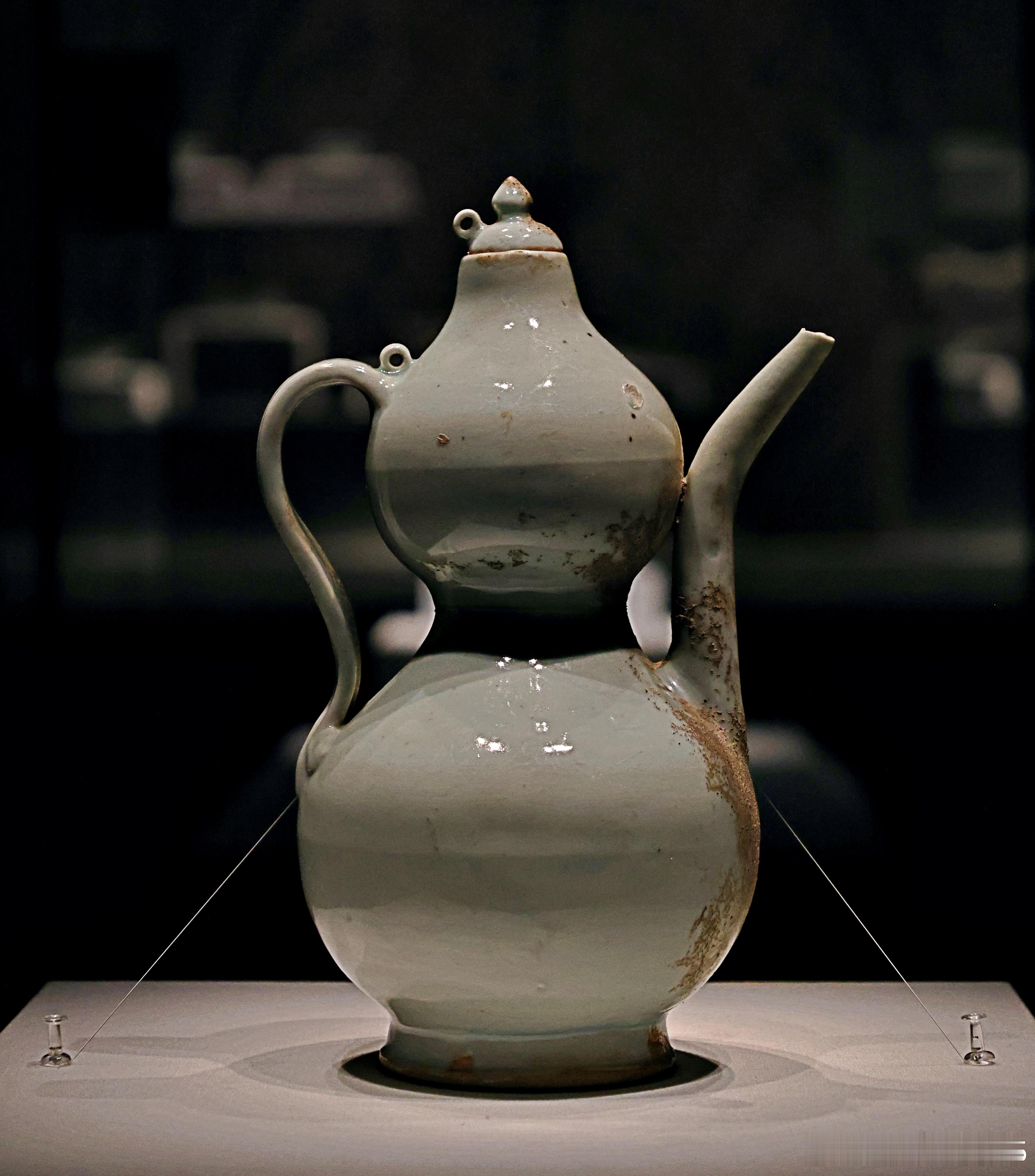 景德镇窑卵白釉葫芦形执壶元 （1271-1367）徽州历史博物馆藏1982年人民