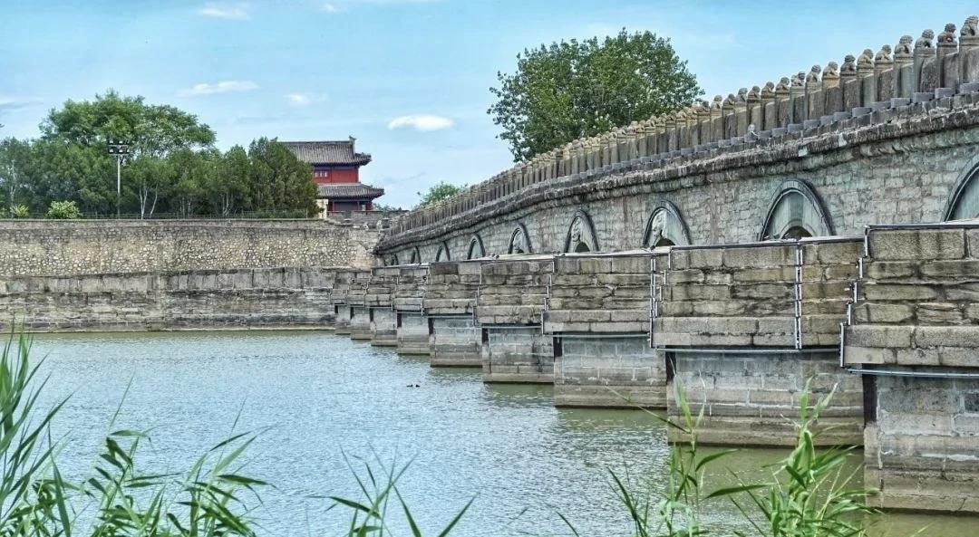 高市早苗这一跪，跪出了亚洲人民，特别是中国人民心中的愤慨。
说实话对日本没有什么