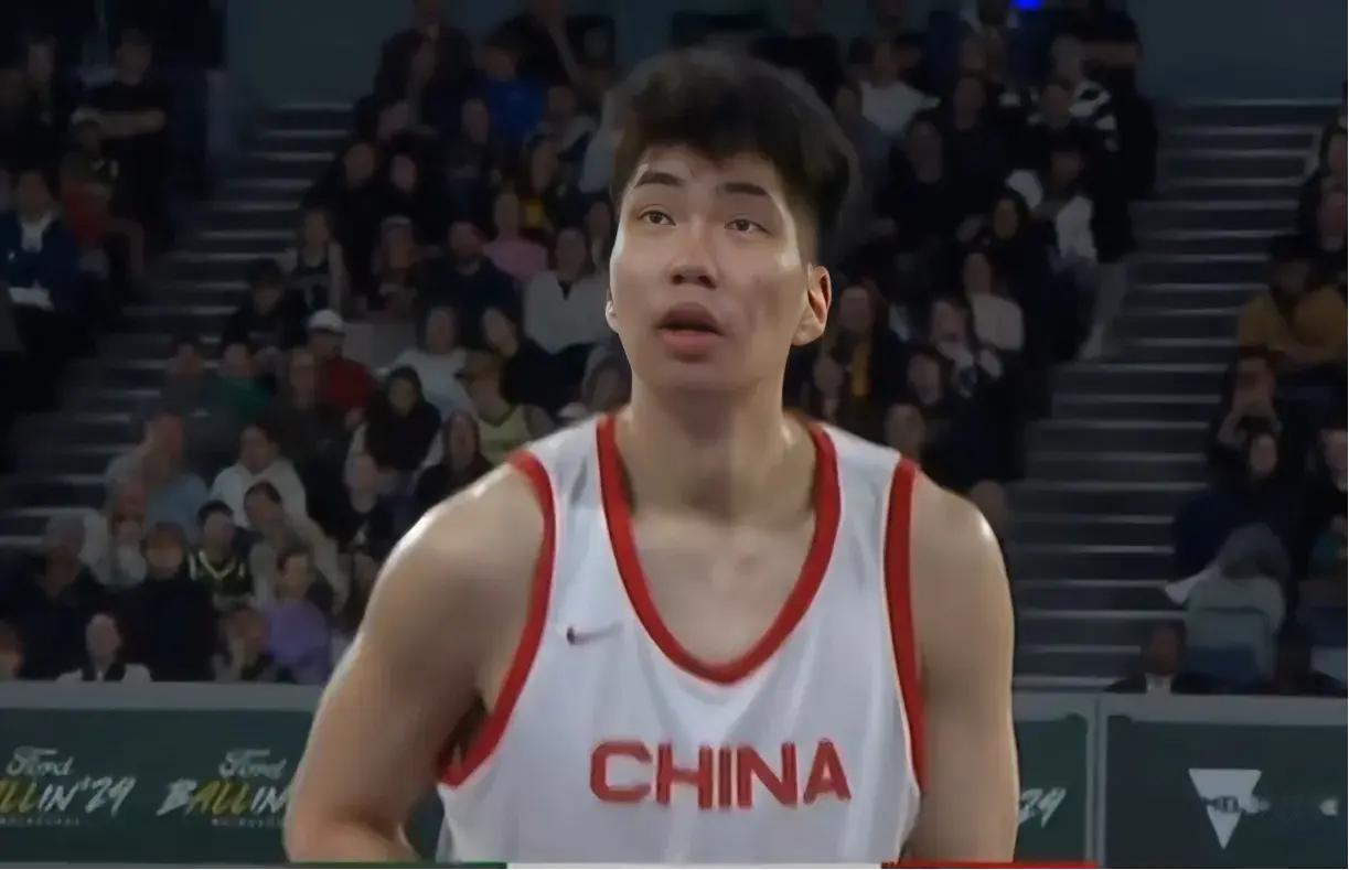 明天傍晚，中国男篮就将与日本男篮展开较量，有很多人比较担心，持悲观态度，在我看来