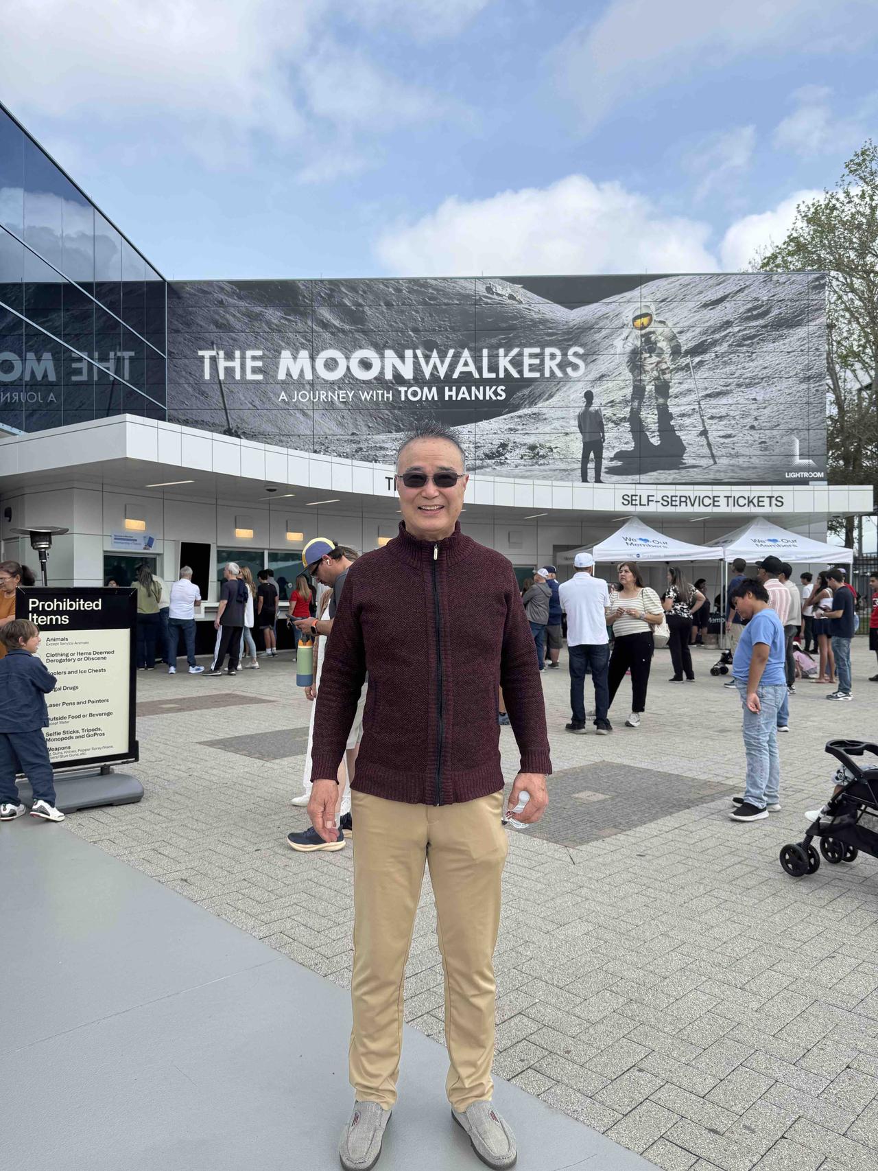 【NASA登月是影棚拍的？别被阴谋论忽悠了！】

今天，参观美国航空航天中心（N