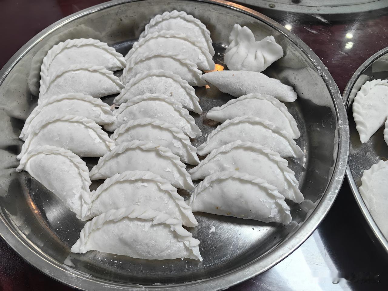 一日之计在于晨，又到春日三餐打卡时。都说：自己动手，丰衣足食。今天的早餐我亲自操