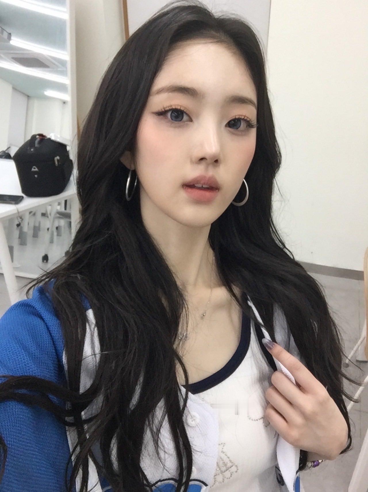260506 KiiiKiii LEESOL李修旻 