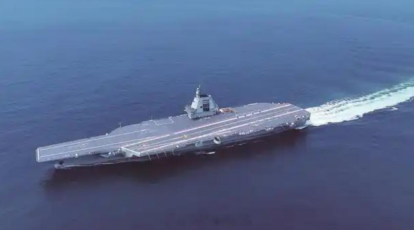 【下水三周年之际福建舰加紧海试，释放出哪些信号？】据央视新闻24日报道，作为我国
