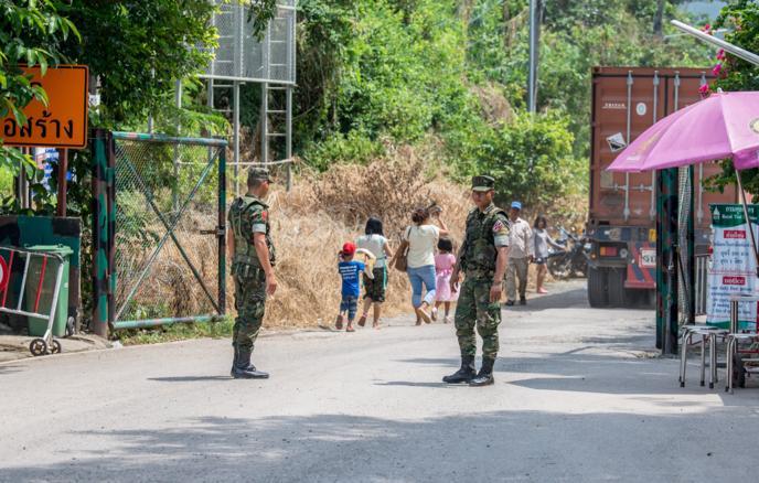 泰国否认有关禁止俄罗斯人通过陆路边境入境的消息 
该国官员指出，泰国在通过陆路、