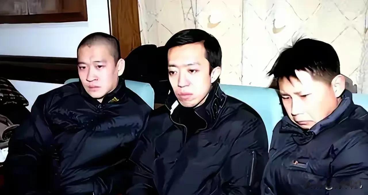 这就是几位当年德云社的高材生！也是当年的意难平的场景！出走这件事，谁对谁错真的不