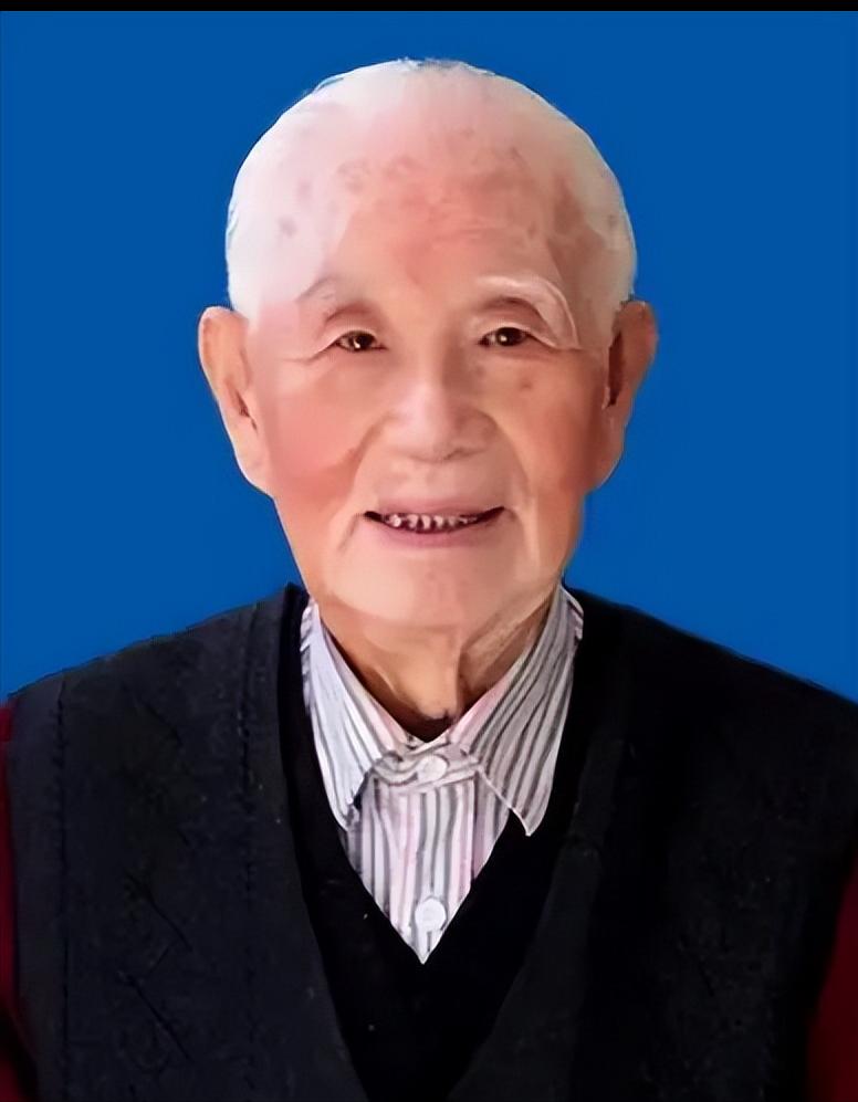 1945年10月，阎锡山的秘书李蓼源被带走，车子一路开到野外，墓坑早已挖好。就在